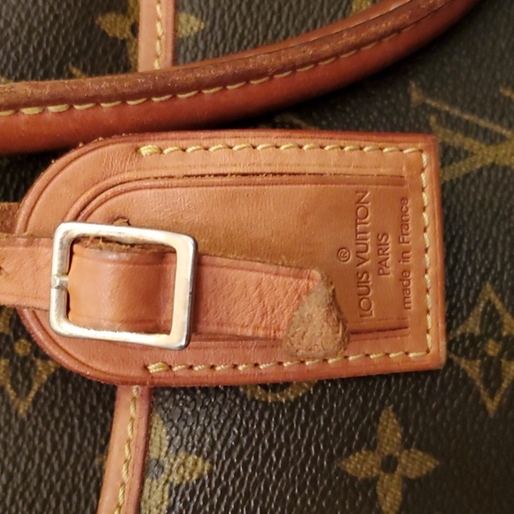 Authentic Louis Vuitton Travel/Handbag - Picture 4 of 17